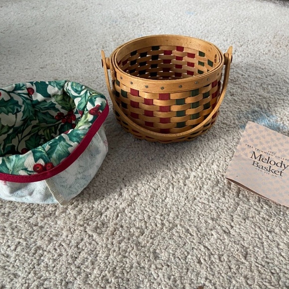 Longaberger 2003 Tree Trimming Melody Basket Holly Liner BROKEN WEAVE - Picture 1 of 11